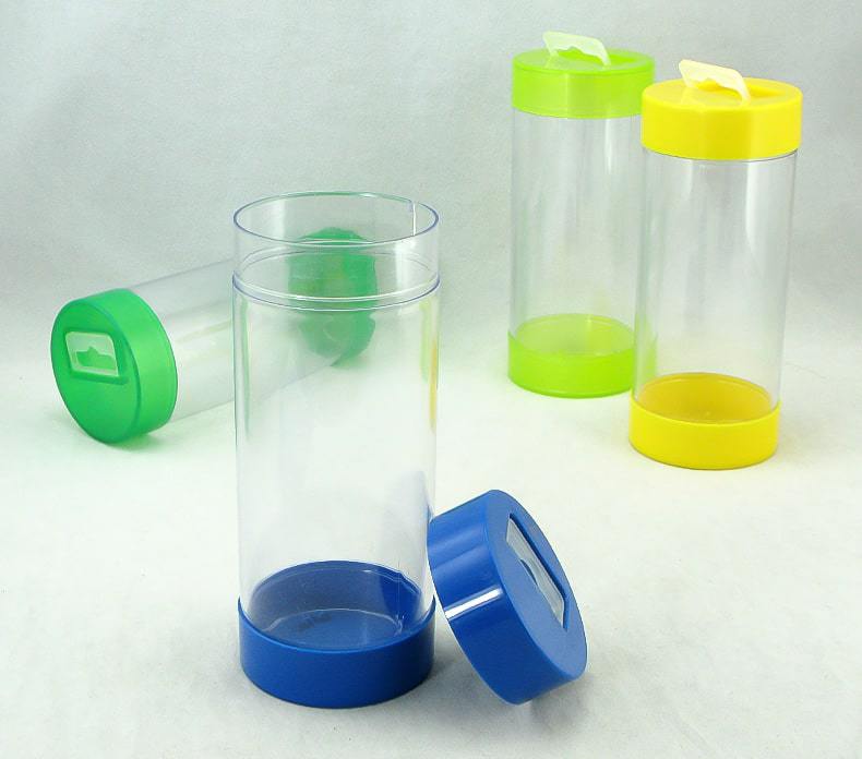 Empty clear round plastic containers with lids