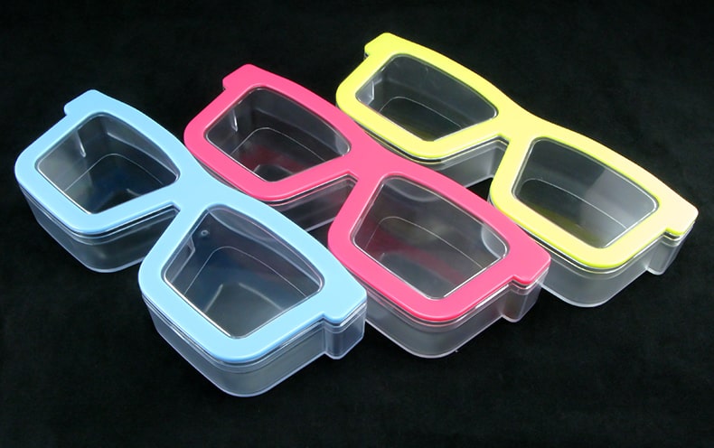 Shaped plastic box for sweets